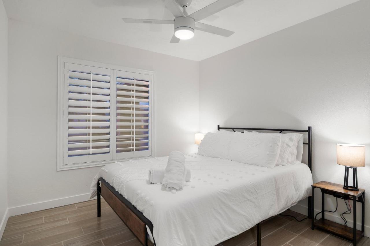 Large Pool With Diving Board, Remodeled 3Bdrm, Near State Farm Stdm And More! Пеория Экстерьер фото